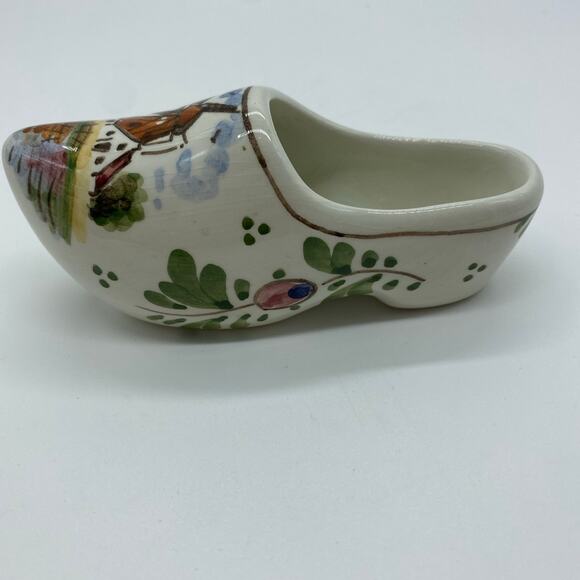 2 Hand painted porcelain shoes - Picture 3 of 11